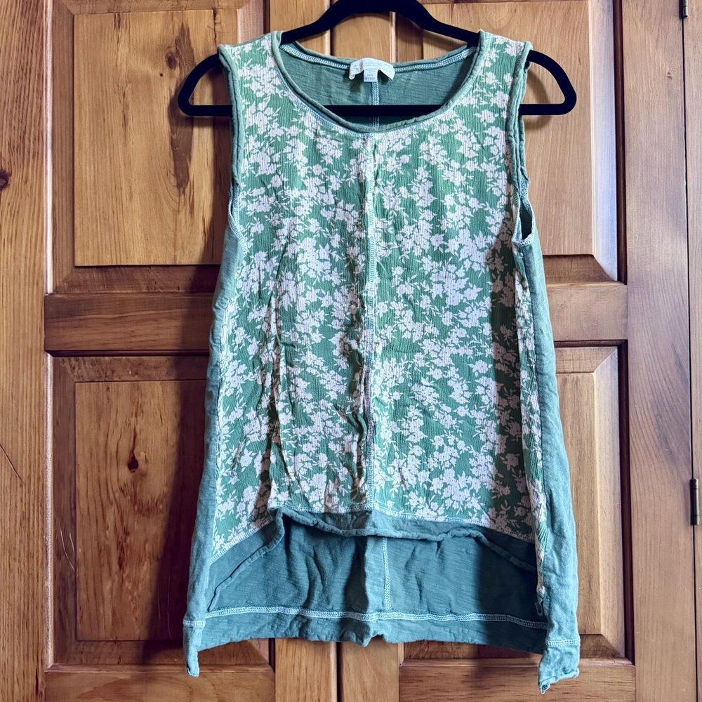 Floral Green and White Sleeveless Top